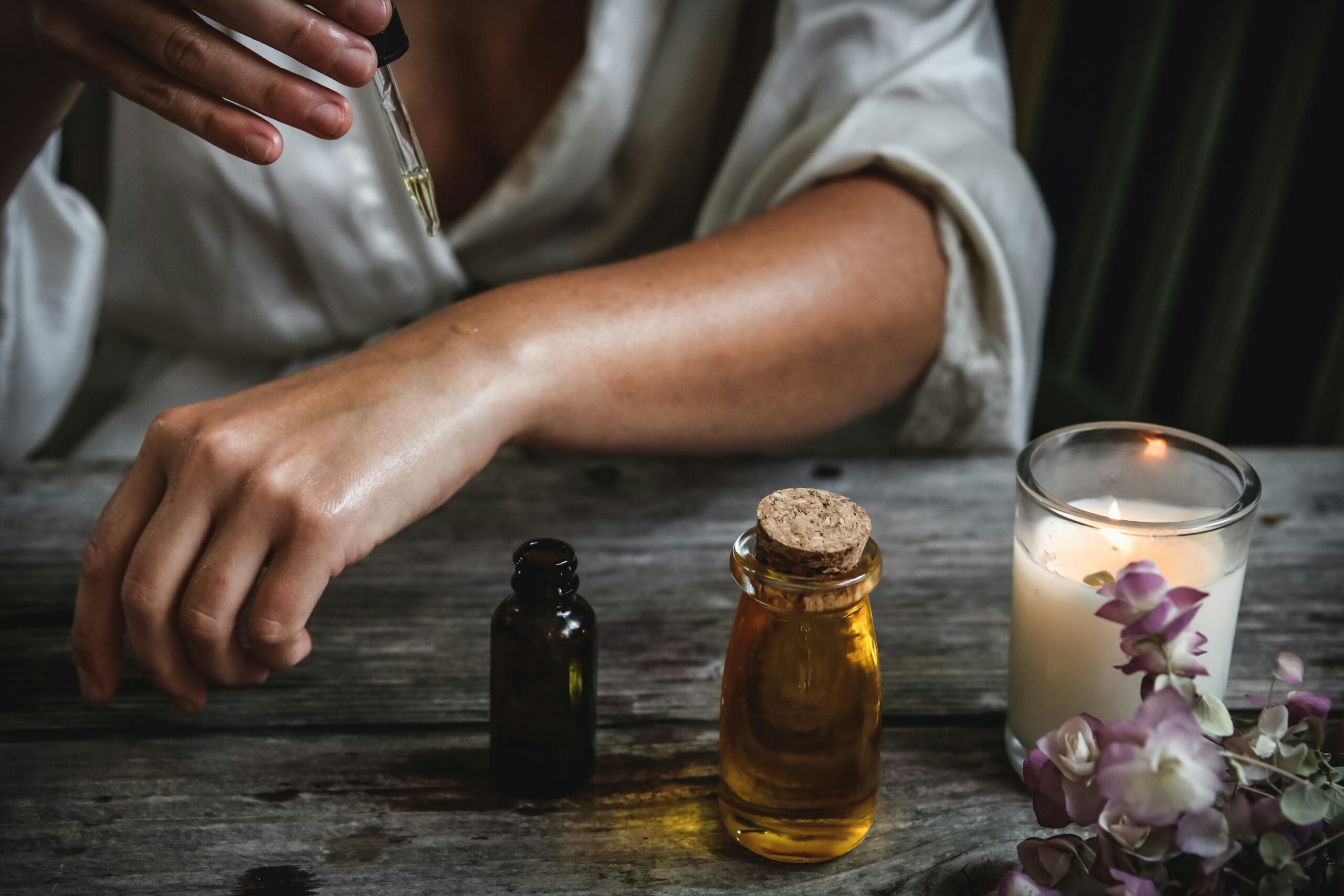 Immagine con olii per massaggi rilassanti